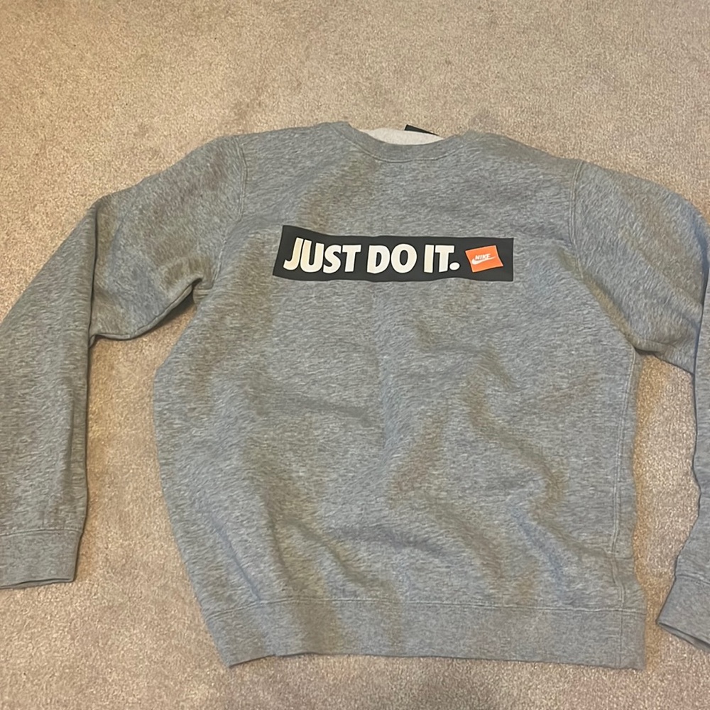 Men’s Nike sweater
